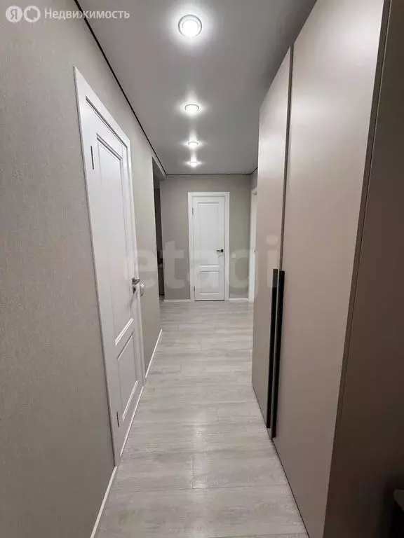 3-комнатная квартира: Искитим, микрорайон Южный, 45 (57.2 м) - Фото 1