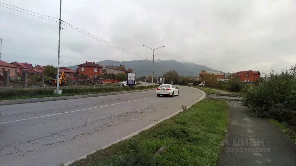 Участок в Северная Осетия, Владикавказ ул. Бориса Лакути (5.6 сот.) - Фото 2