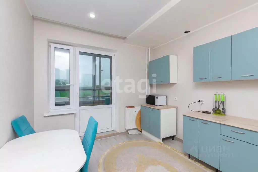 1-к кв. Тюменская область, Тюмень ул. Парада Победы, 7 (36.5 м) - Фото 1