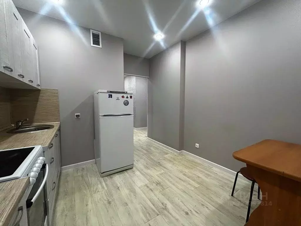 2-к кв. Татарстан, Казань ул. Мансура Хасанова, 15 (50.3 м) - Фото 2