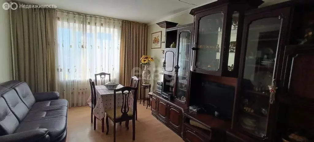 3-комнатная квартира: Алексеевка, улица Льва Толстого, 88 (3217.9 м) - Фото 1