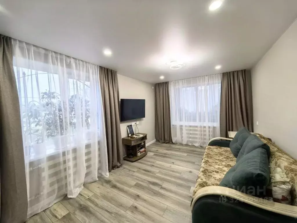 2-к кв. Краснодарский край, Ейск Кирпичная ул., 19 (56.0 м) - Фото 1