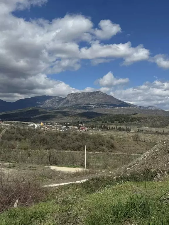 Участок в Крым, Алушта  (4.0 сот.) - Фото 1
