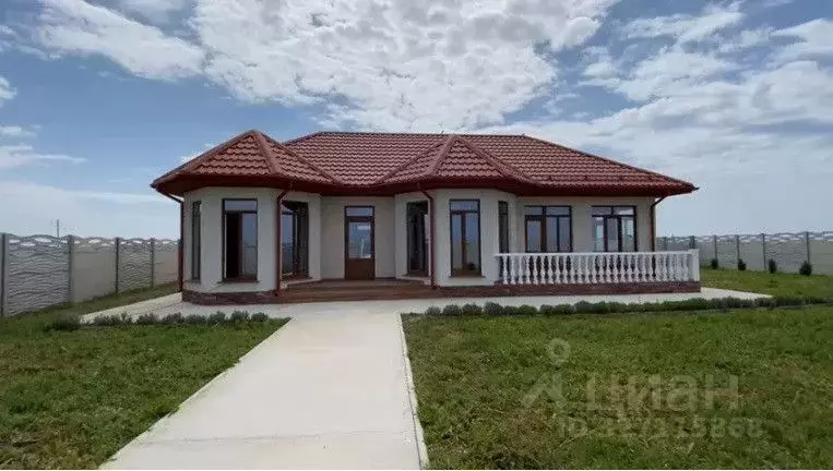 Дом в Крым, Сакский район, Молочненское с/пос, с. Витино  (140 м) - Фото 2