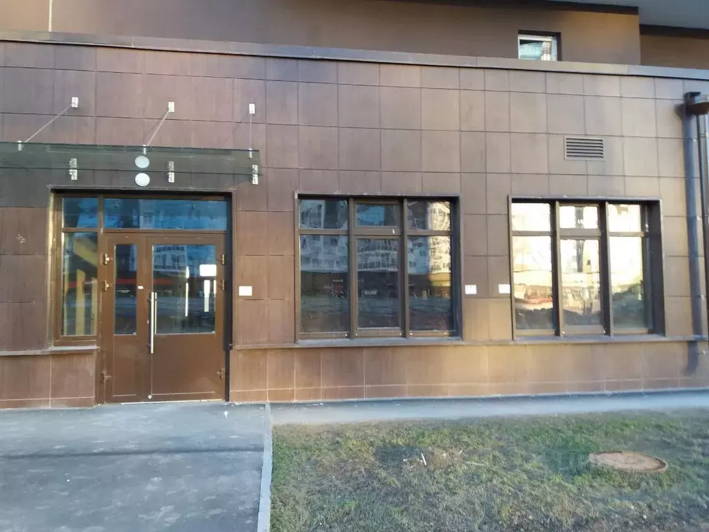 Помещение свободного назначения в Санкт-Петербург Комендантский ... - Фото 1