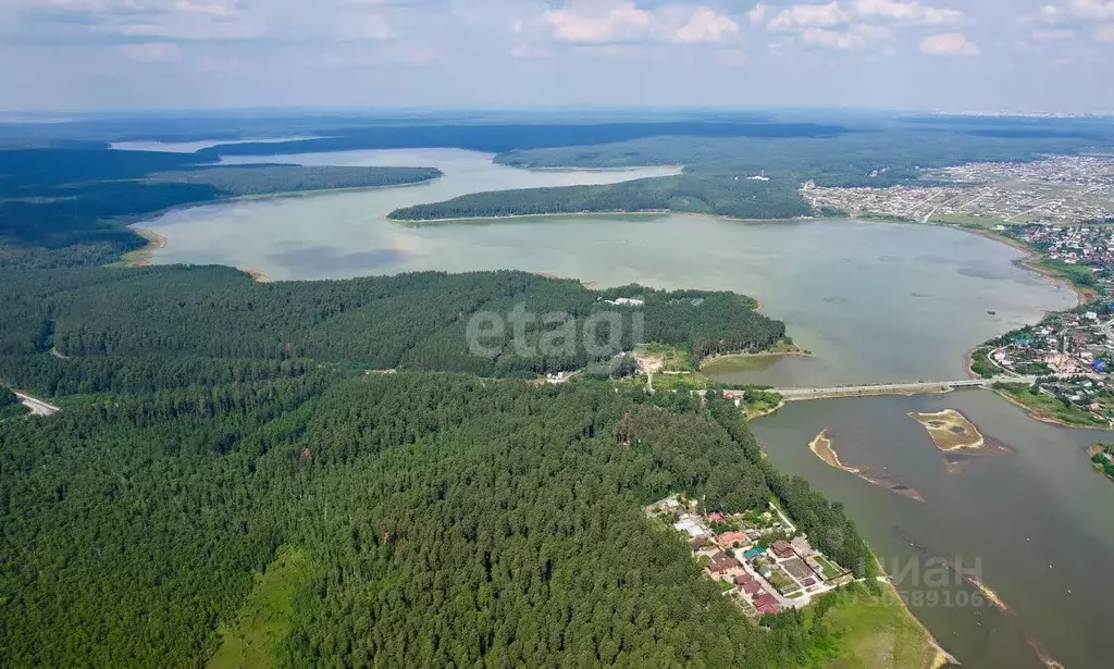 Участок в Свердловская область, Полевской городской округ, с. ... - Фото 0