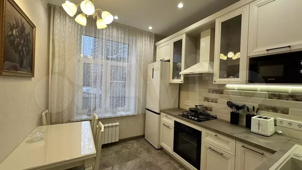 3-к. квартира, 82 м, 8/9 эт. - Фото 0