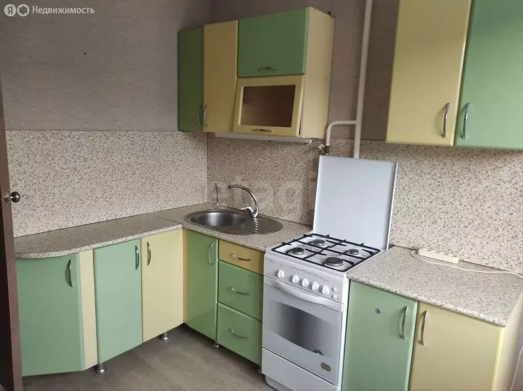 1-комнатная квартира: Миасс, Керченская улица, 30 (35 м) - Фото 0