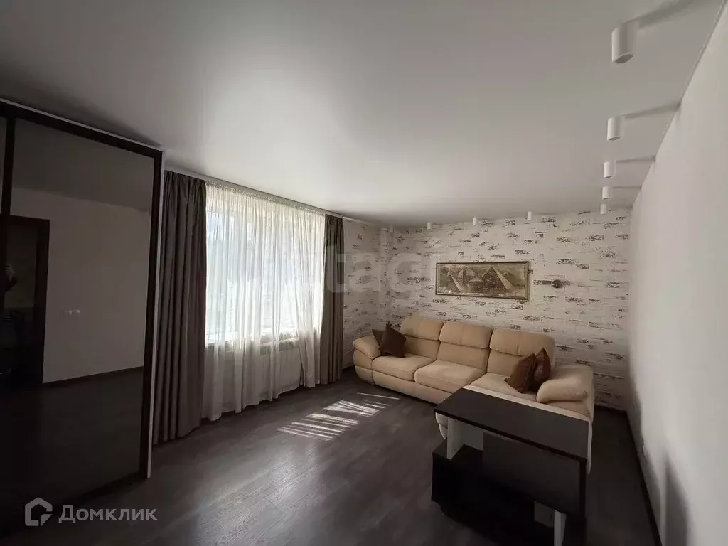 Продаётся 2-к квартира, 56 м - Фото 0