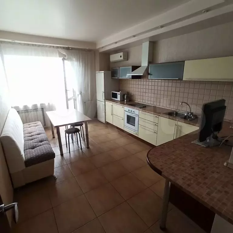 2-к. квартира, 70 м, 8/14 эт. - Фото 1