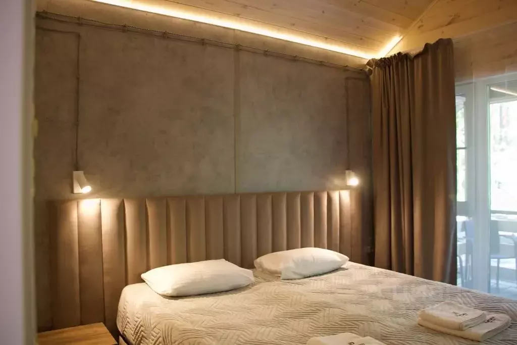 Дом в Алтай, Чемальский район, пос. Усть-Сема пер. Верх-Барангол, 16 ... - Фото 1