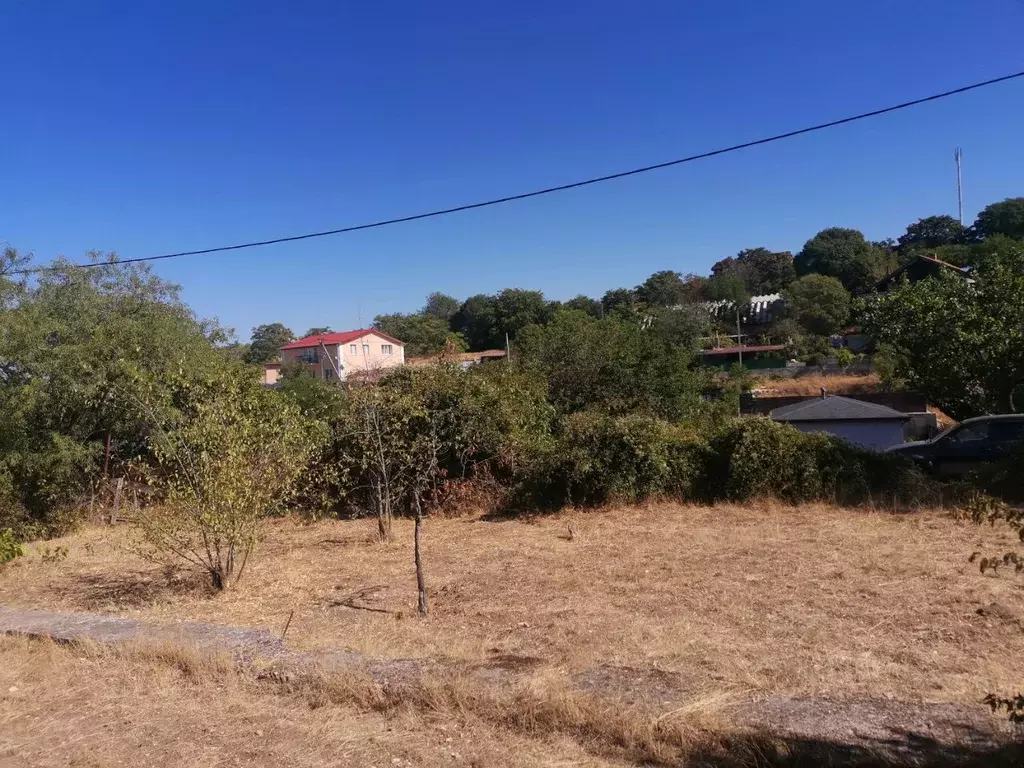 Участок в Севастополь ул. Молочная, 18 (4.3 сот.) - Фото 0