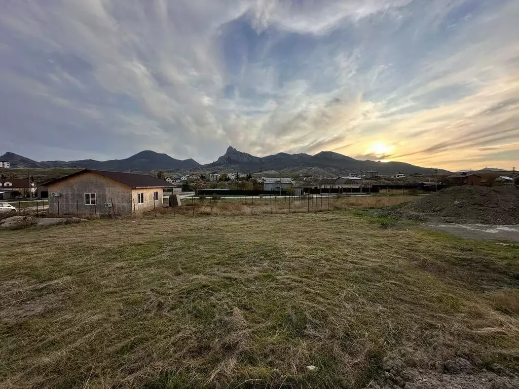 Участок в Крым, Феодосия муниципальный округ, Коктебель пгт ул. ... - Фото 1