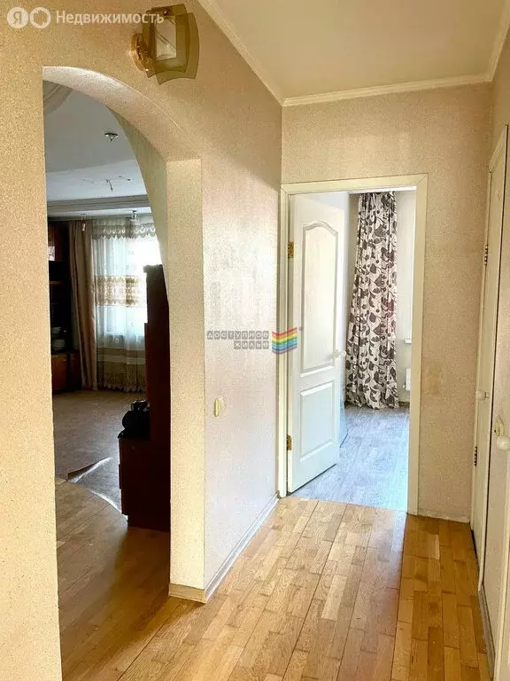 3-комнатная квартира: Красноярск, микрорайон Северный, улица ... - Фото 2