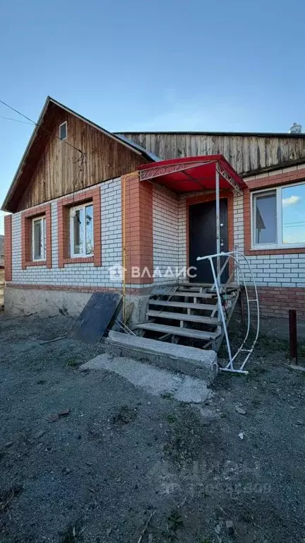 Дом в Оренбургская область, Орск Старый город мкр, ул. Карла ... - Фото 1