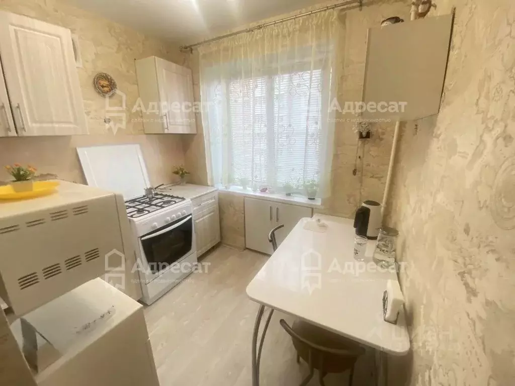 2-к кв. Волгоградская область, Волгоград Авиаторская ул., 7 (46.7 м) - Фото 0