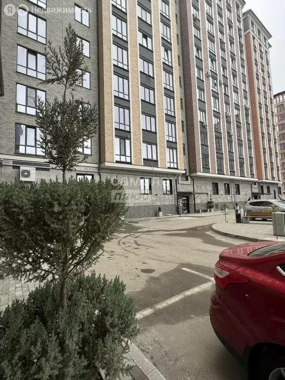 4-комнатная квартира: Нальчик, улица Героя России Т.М. Тамазова, 4к1 ... - Фото 2