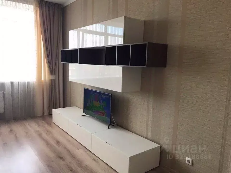 3-к кв. Крым, Симферополь ул. Ростовская, 19Б (100.0 м) - Фото 2