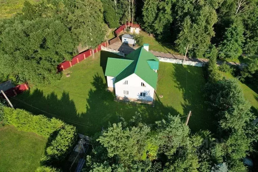 Дом в Калужская область, Жуковский муниципальный округ, Чубарово ... - Фото 1