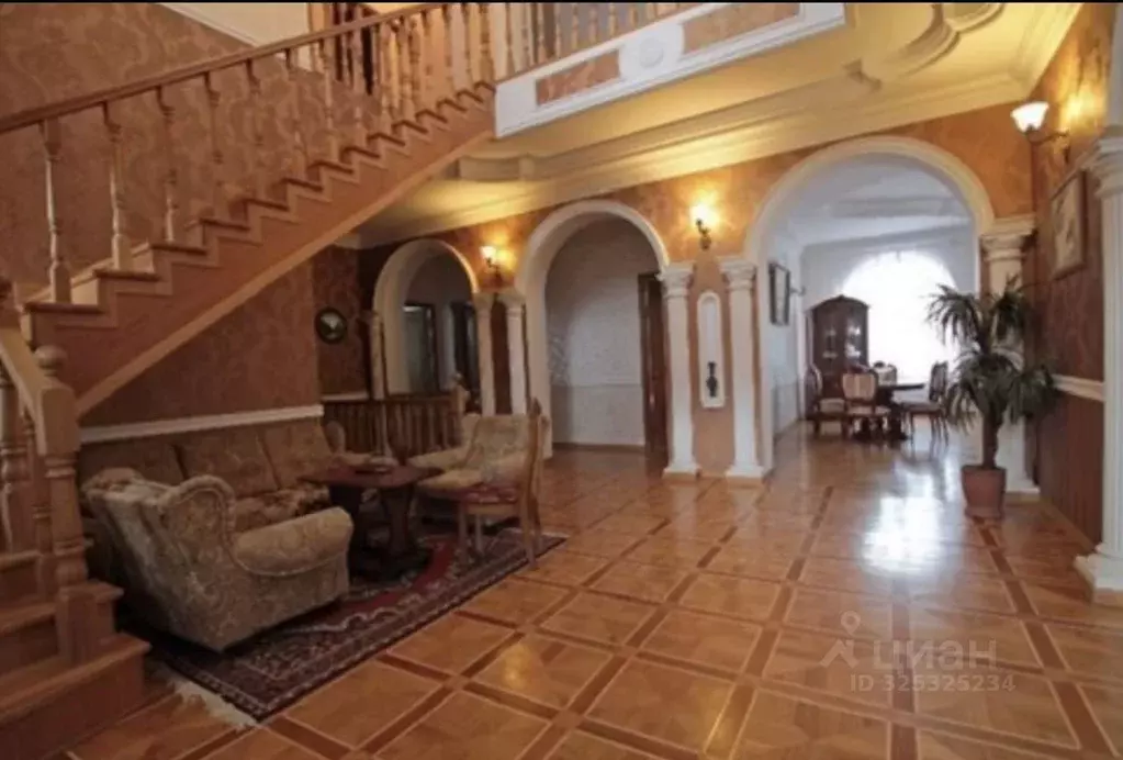 Дом в Ставропольский край, Кисловодск ул. Чернышевского (600 м) - Фото 1