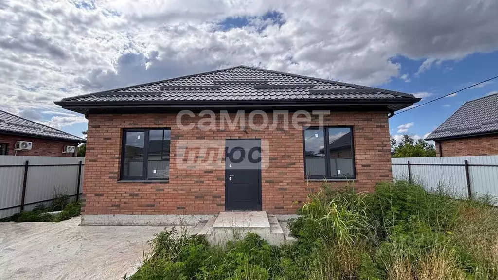 Дом в Краснодарский край, Кореновск ул. Андрейчука (100 м) - Фото 1