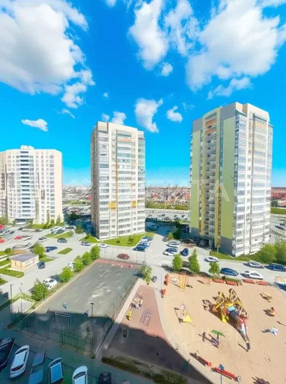 2-к кв. Тюменская область, Тюмень ул. Александра Протозанова, 18к1 ... - Фото 0