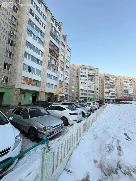 1-комнатная квартира: Октябрьский, 34-й микрорайон, 8 (40 м) - Фото 0