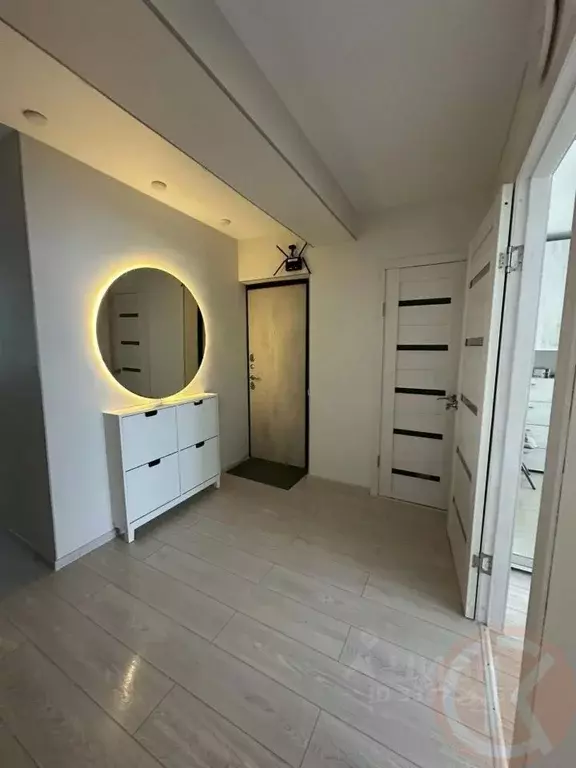 2-к кв. Крым, Евпатория проезд Советский, 3 (50.7 м) - Фото 1