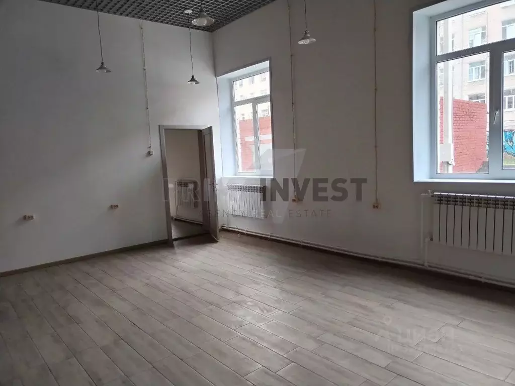 Офис в Челябинская область, Челябинск просп. Ленина, 81 (114 м) - Фото 2