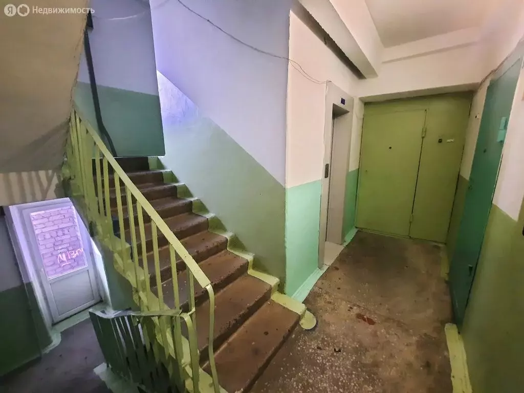 3-комнатная квартира: Барнаул, микрорайон ВРЗ, улица Воровского, 112 ... - Фото 0