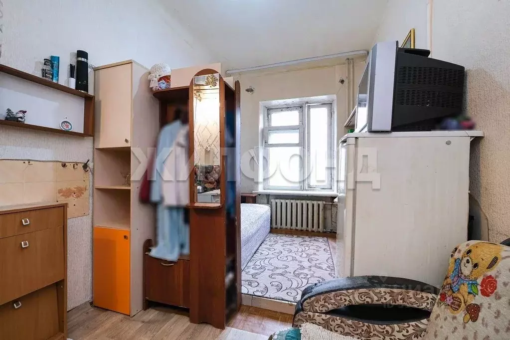 Комната Новосибирская область, Новосибирск ул. Героев Революции, 13 ... - Фото 1
