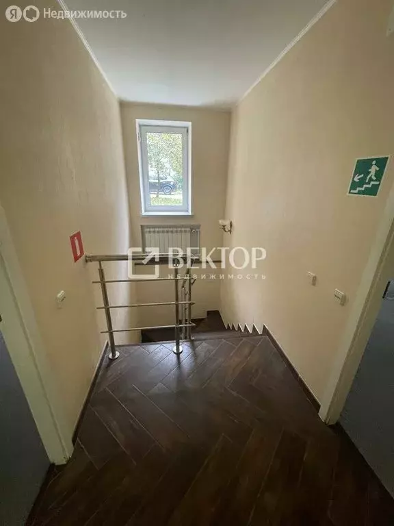 Помещение свободного назначения (180 м) - Фото 1