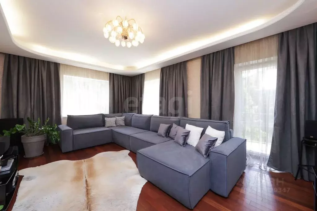 Дом в Калининградская область, Калининград Коломенская ул., 13 (320 м) - Фото 1