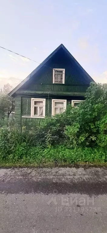 Дом в Новгородская область, Новгородский район, Ермолинское с/пос, д. ... - Фото 1