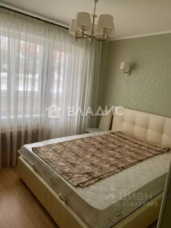 2-к кв. Белгородская область, Белгород ул. Есенина, 50а (58.6 м) - Фото 1