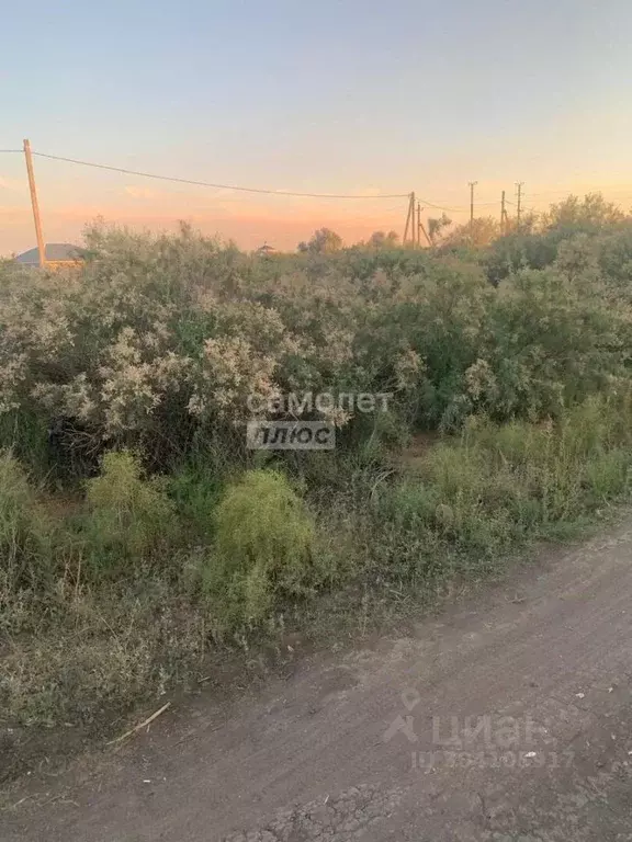 Участок в Астраханская область, пос. Володарский  (6.0 сот.) - Фото 1