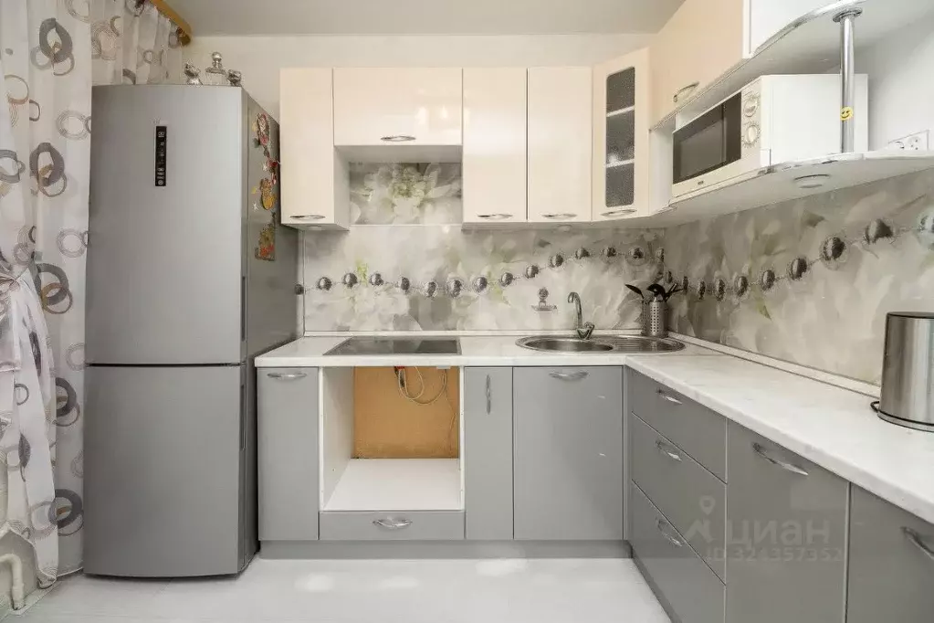 1-к кв. Тюменская область, Тюмень Кремлевская ул., 112к2 (43.6 м) - Фото 2