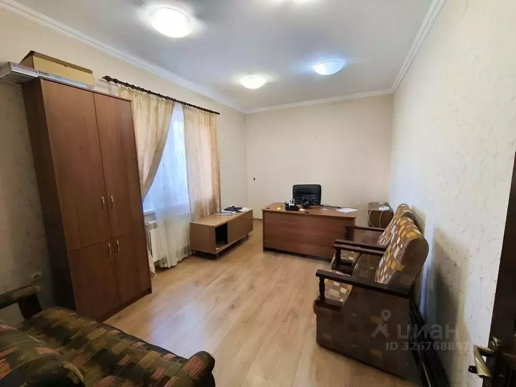 Офис в Крым, Симферополь ул. Зои Жильцовой, 16 (122 м) - Фото 2