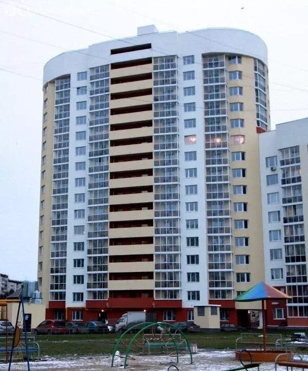 2-комнатная квартира: Екатеринбург, Рощинская улица, 39Б (62 м) - Фото 1
