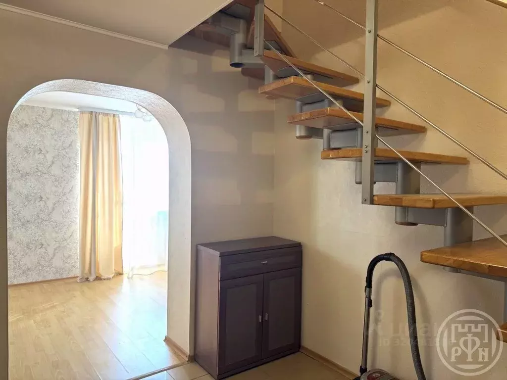 5-к кв. Ленинградская область, Гатчина бул. Авиаторов, 3 (119.0 м) - Фото 2