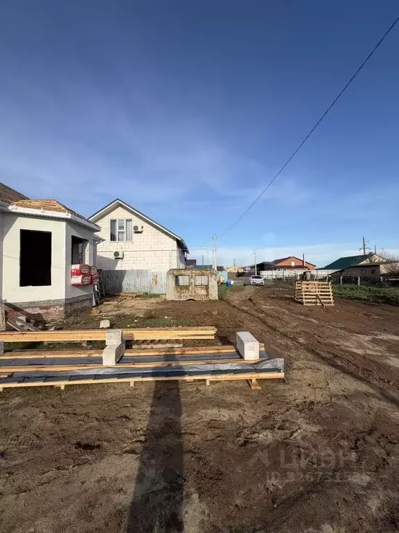 Дом в Калмыкия, Элиста ул. Серебджапа Тюменя, 39 (130 м) - Фото 1