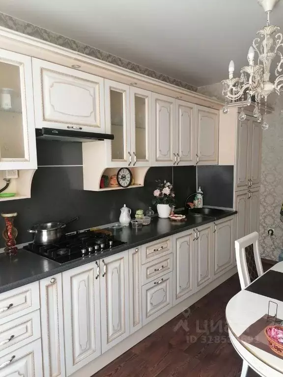 3-к кв. Омская область, Омск ул. Завертяева, 18к1 (66.0 м) - Фото 0