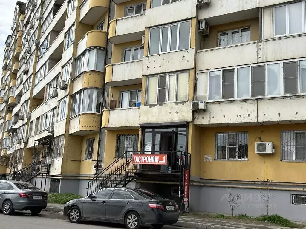 Торговая площадь в Дагестан, Махачкала ул. Бейбулатова, 4 (70 м) - Фото 0