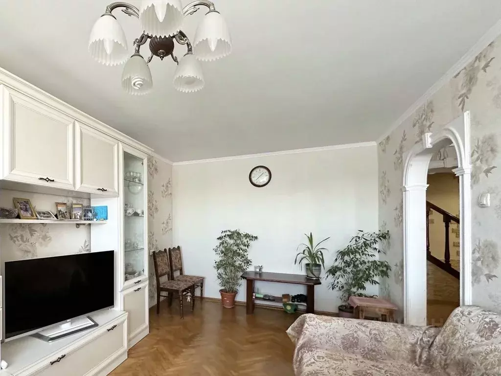 3-к кв. Башкортостан, Уфа ул. Николая Дмитриева, 21/1 (95.2 м) - Фото 1