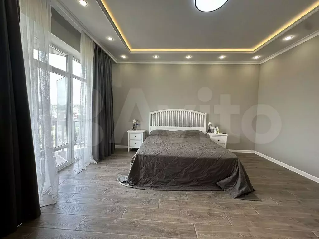 Дом 220 м на участке 10 сот. - Фото 0