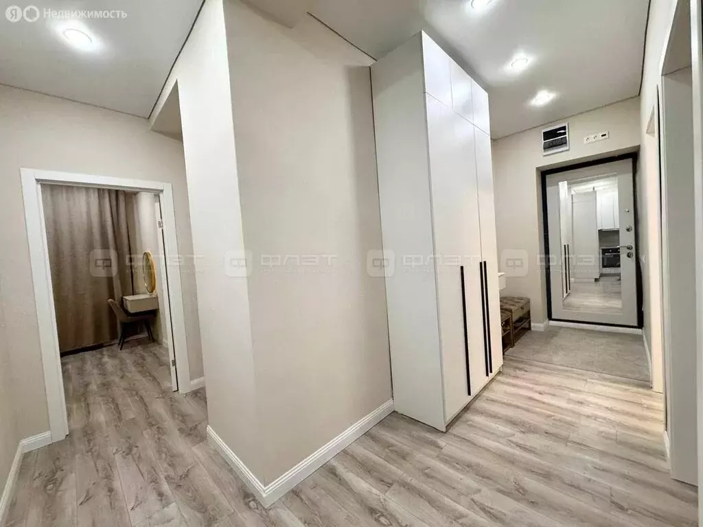 3-комнатная квартира: Казань, Енисейская улица, 2/23 (57.7 м) - Фото 1