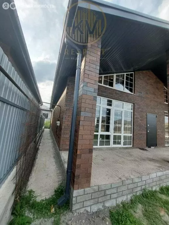 Дом в станица Ессентукская, улица имени Александра Ищенко, 33 (170 м) - Фото 1