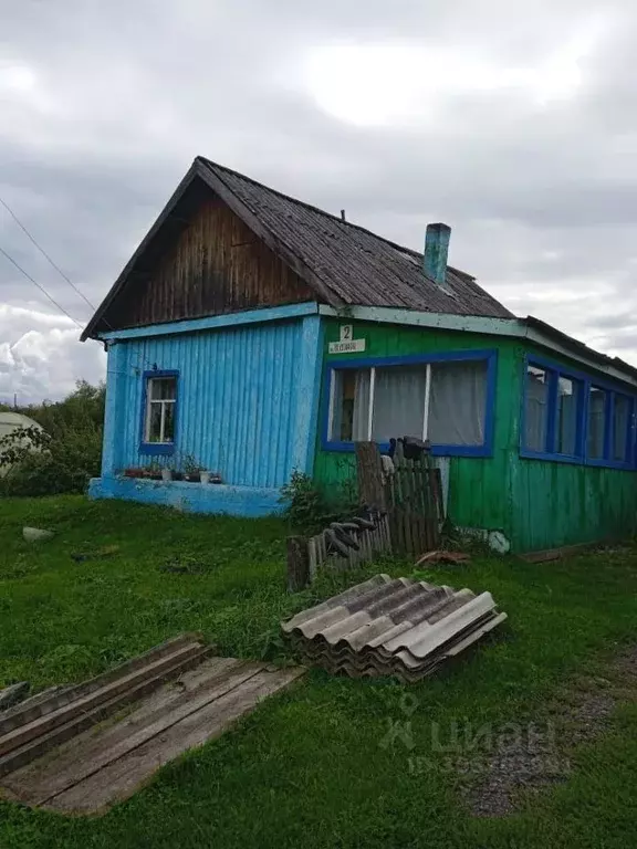 Дом в Кемеровская область, Крапивинский район, с. Междугорное Весенняя ... - Фото 1