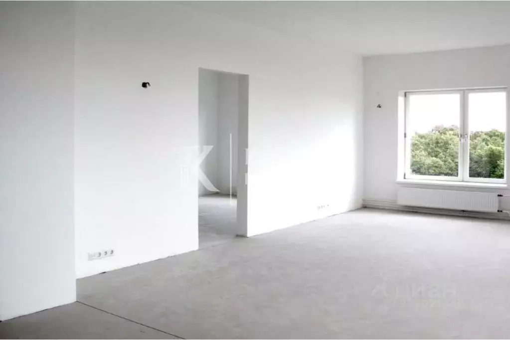 3-к кв. Тюменская область, Тюмень ул. Василия Подшибякина, 9 (86.7 м) - Фото 1