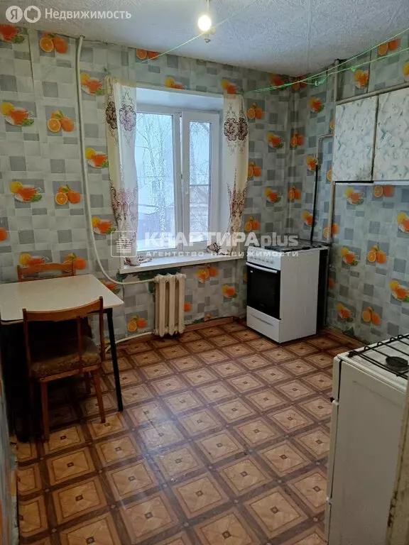 1-комнатная квартира: Невьянск, улица Максима Горького, 21 (36 м) - Фото 1